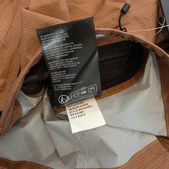 New The North Face Packable Rain Jacket - Picture 5 of 5